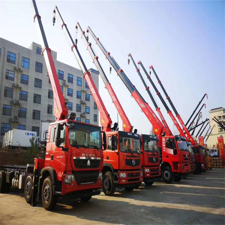 琼山租专业吊车电话