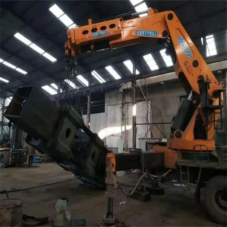 琼山200吨折臂吊出租