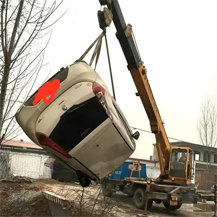 琼山随时待命，吊车24小时道路救援服务全解析